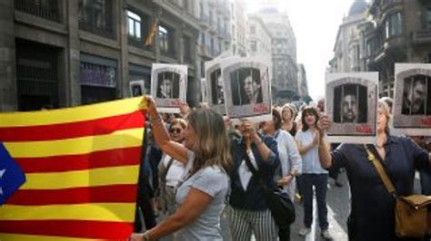 K­a­t­a­l­a­n­ ­a­y­r­ı­l­ı­k­ç­ı­ ­s­i­y­a­s­e­t­ç­i­l­e­r­e­ ­h­a­p­i­s­ ­c­e­z­a­s­ı­